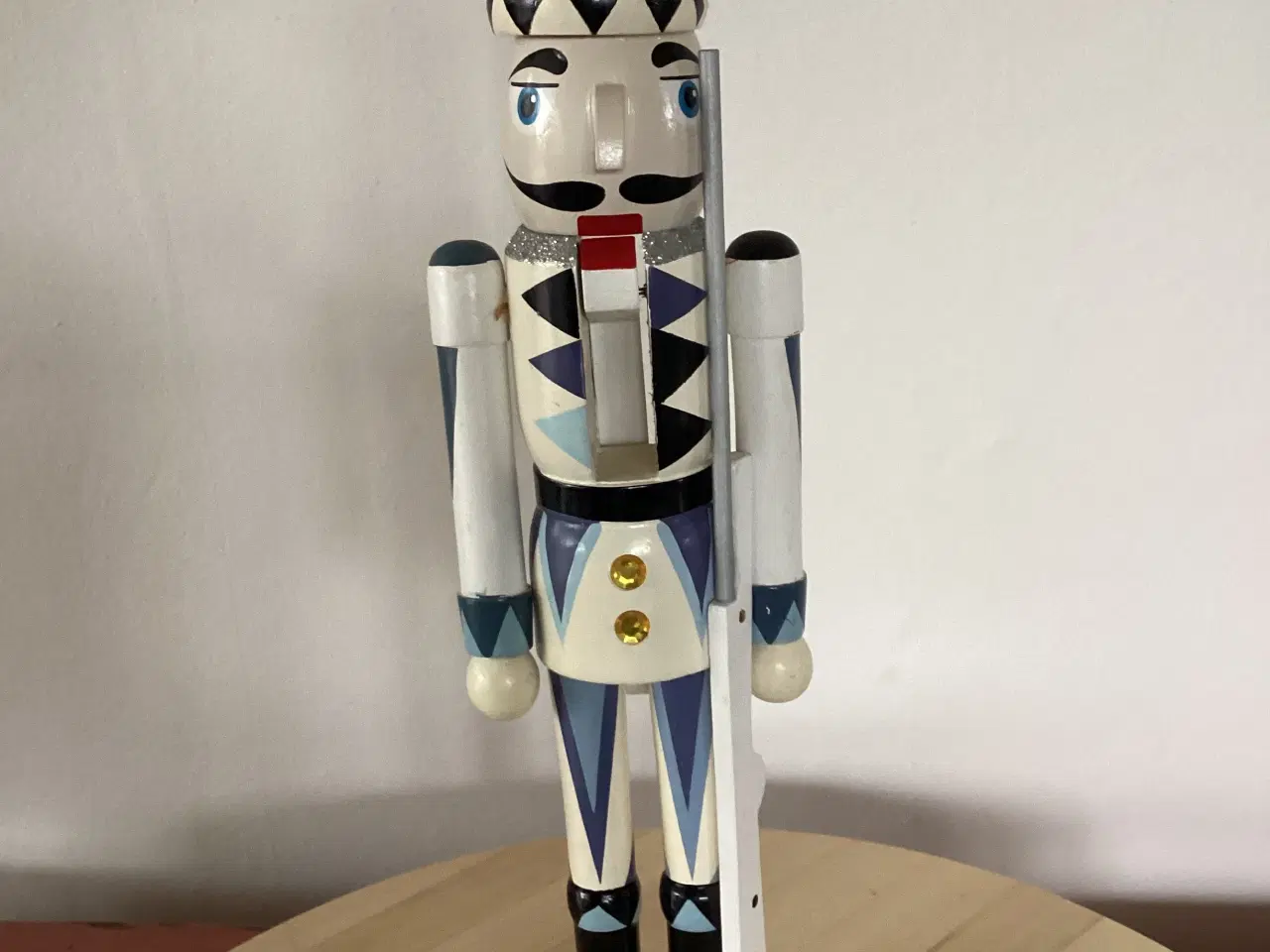 Billede 1 - Nøddeknækker figur fra Magasin