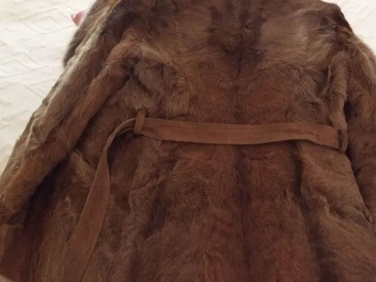 Billede 3 - Pelsjakke med flot krave af ræv