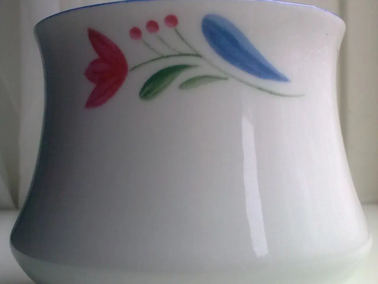 Billede 13 - Katte bakke m slikskål: plast, metal el. porcelæn