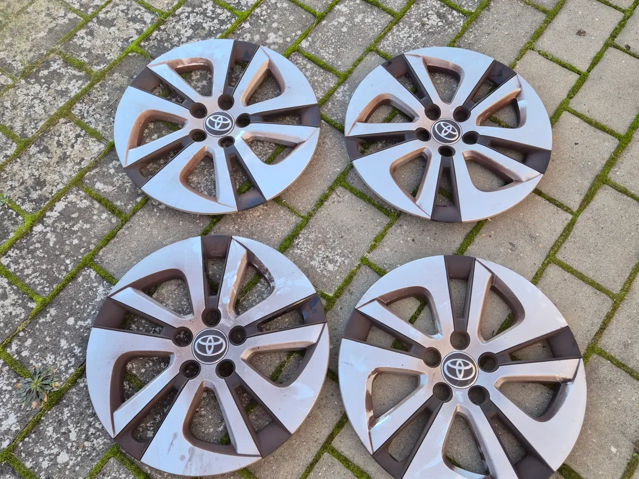 Billede 1 - Orginal Toyota hjulkapsler