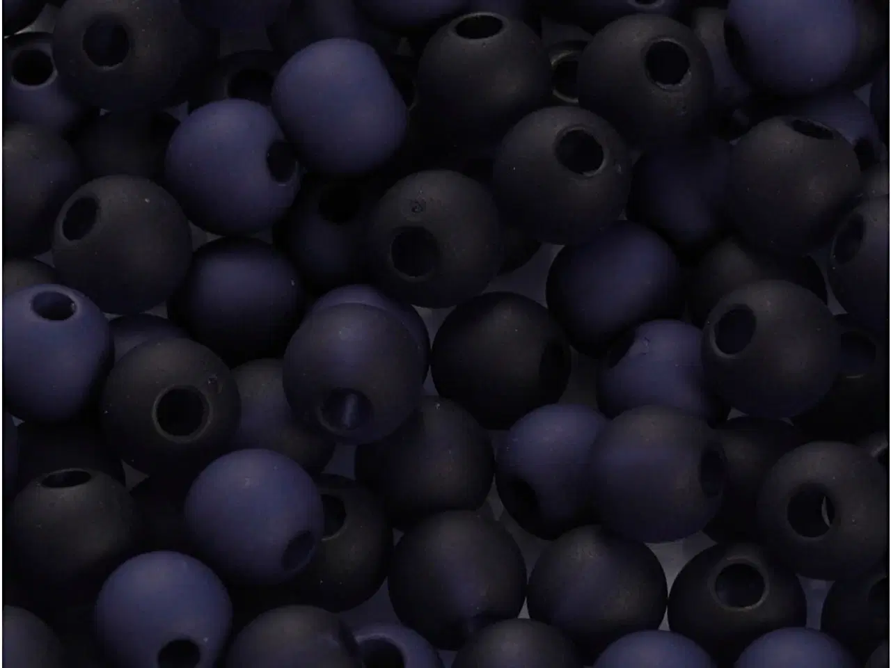 Billede 1 - Plastperler, diam. 6 mm, hulstr. 2 mm, blå, 40g/ 1 pk.