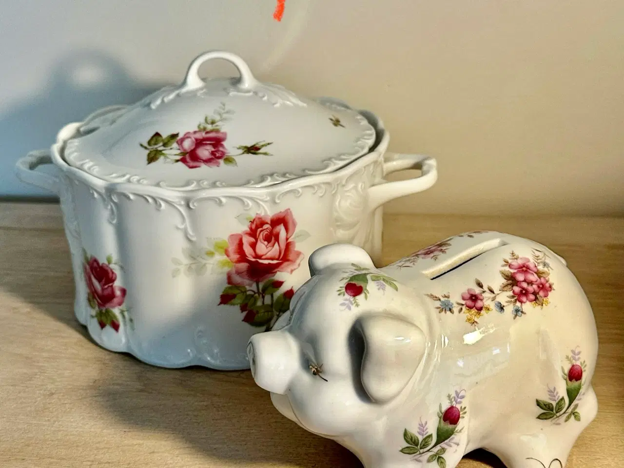 Billede 1 - Retro genstande af porcelæn sælges