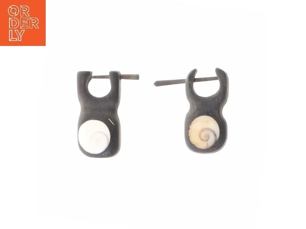 Billede 1 - Ørestikker med skal design (str. 2,5 cm)