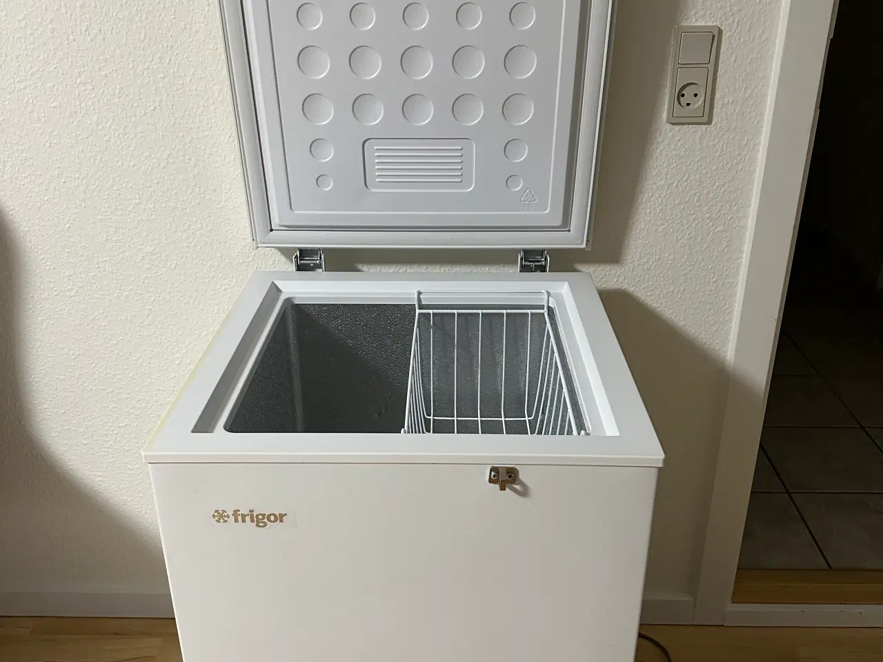 Billede 1 - FRIGOR kummefryser sælges.