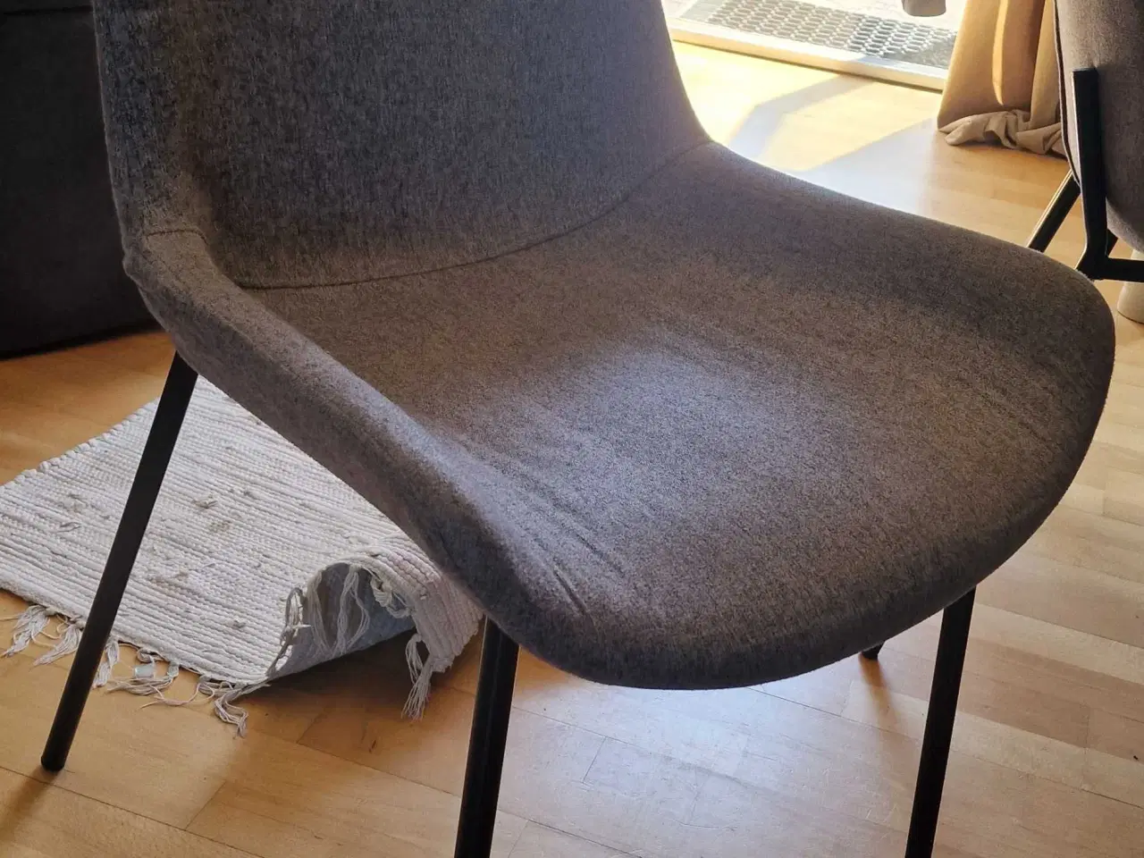 Billede 1 - Spisebord. 6 spisebord stole. Ektorp lænestol