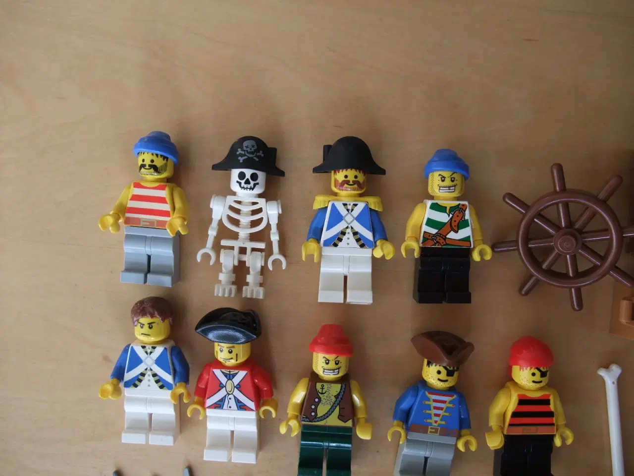 Billede 2 - Lego Pirates Figurer 