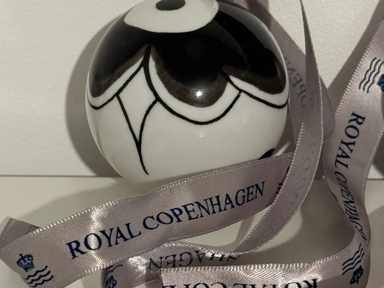 Billede 2 - Royal Copenhagen Mega Musselmalet Julekugler