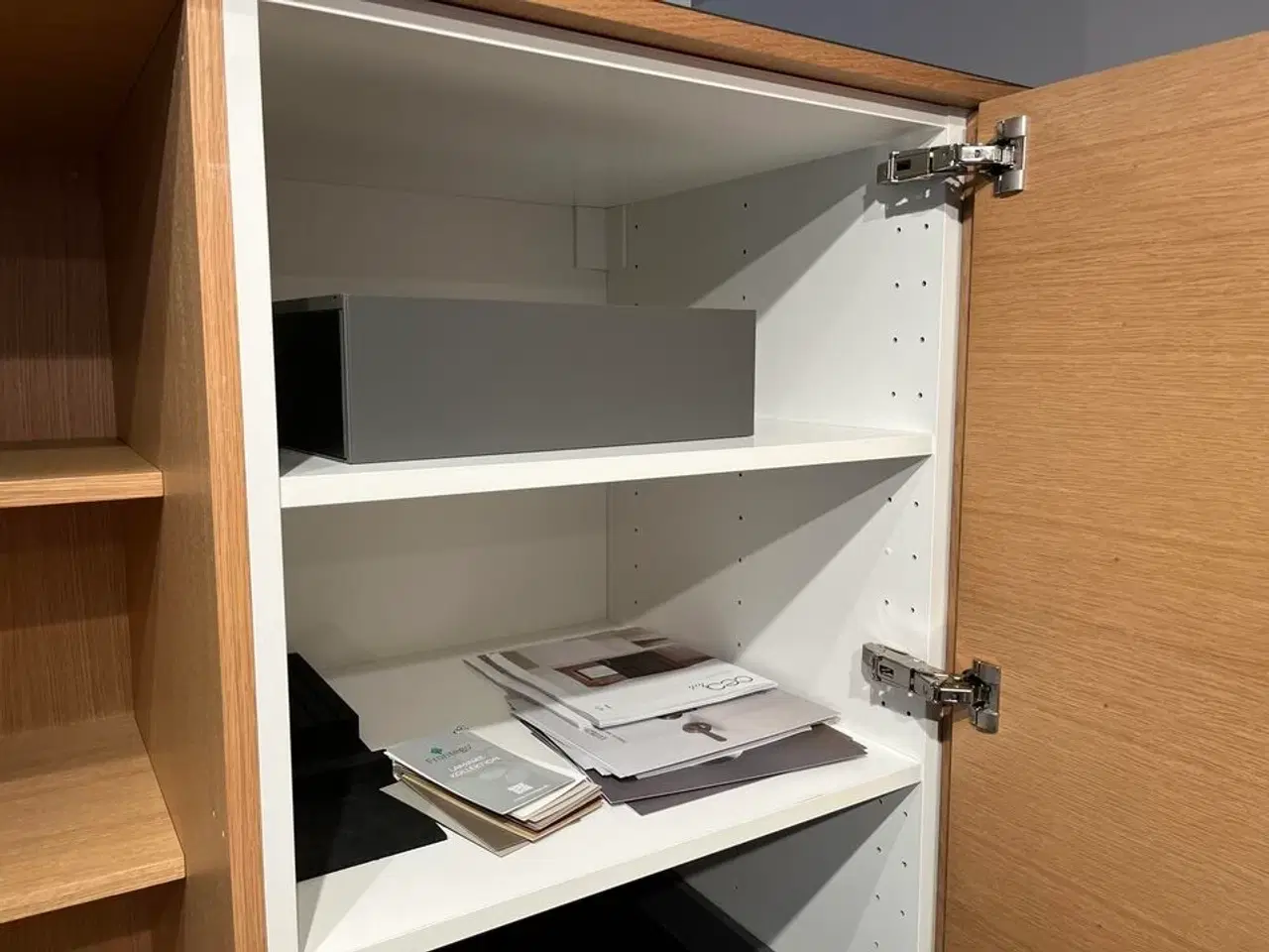 Billede 6 - Skab med Grønne låger