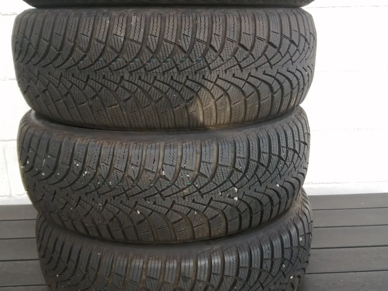 Billede 1 - 4 stk. let brugt vinterdæk Goodyear Ultra Grip 9 +