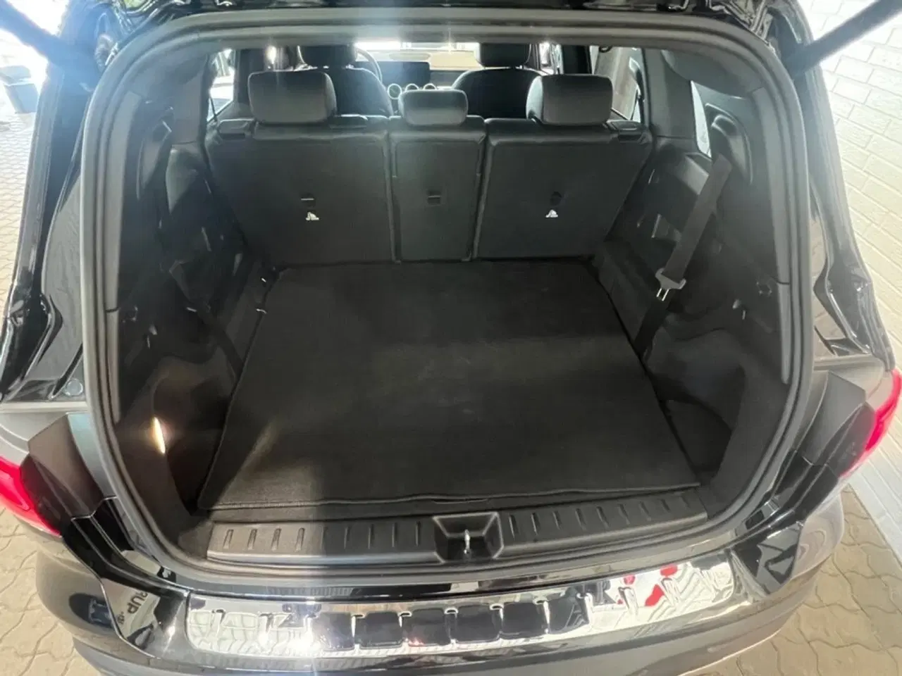 Billede 6 - Mercedes EQB250  AMG Line 7prs