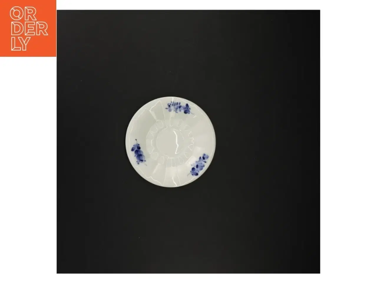 Billede 5 - Blå blomst porcelænstallerkner fra Royal Copenhagen (str. Diameter 14 cm)