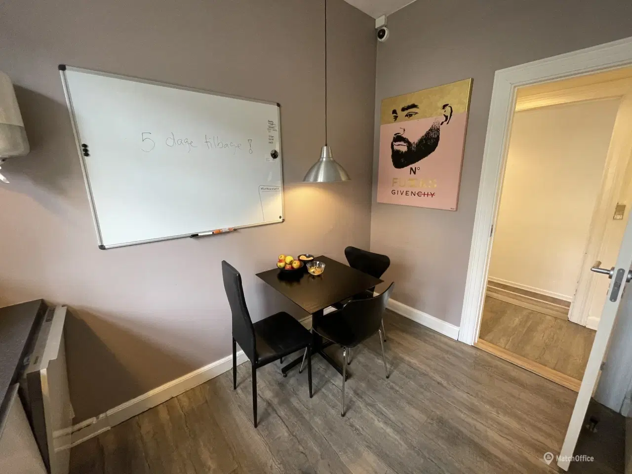 Billede 22 - SUPER GODT BELIGGENDE HJØRNELEJEMÅL UDLEJES