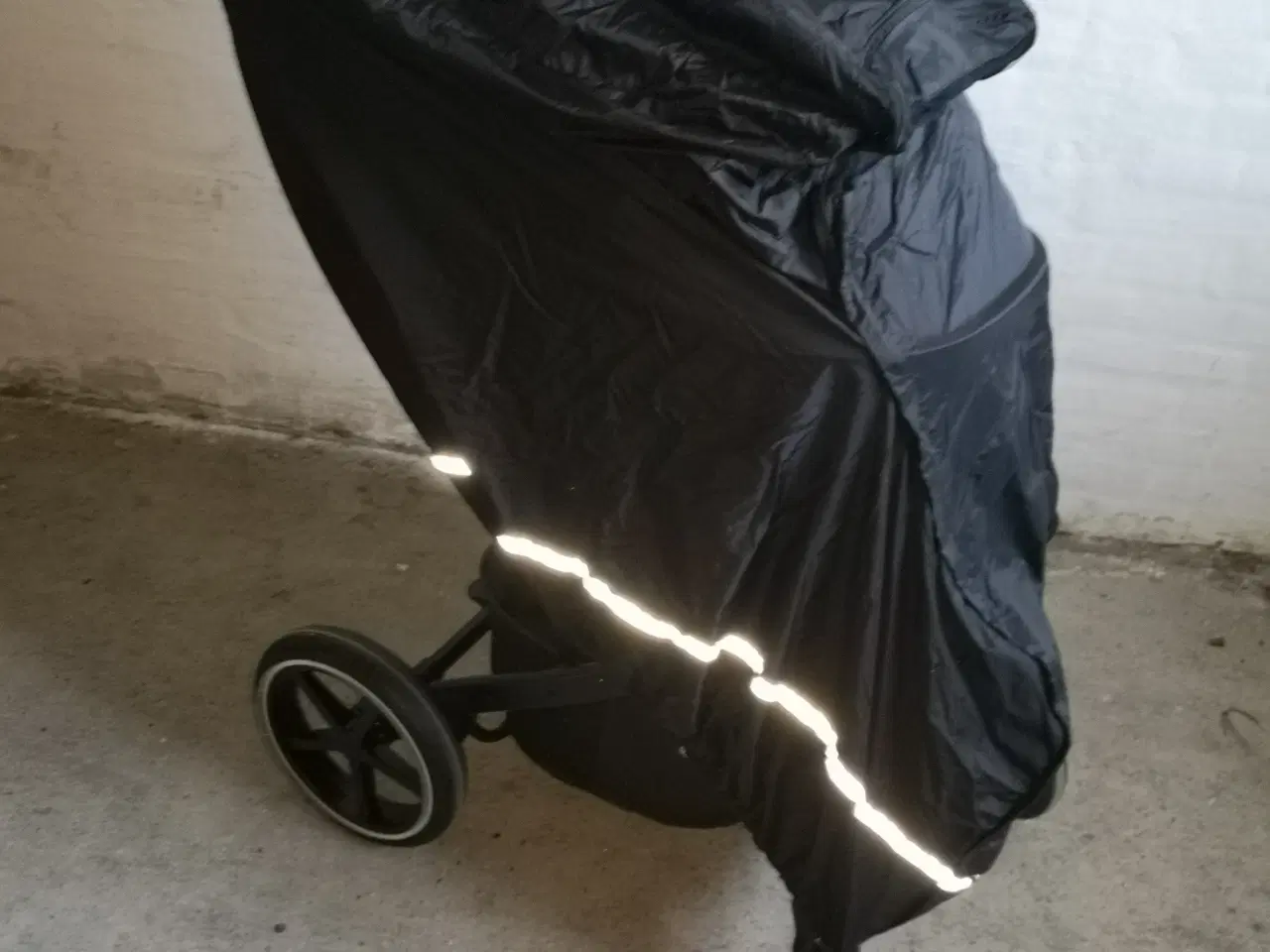 Billede 20 - Butik pris 4.100kr  Cybex Klapvogn
