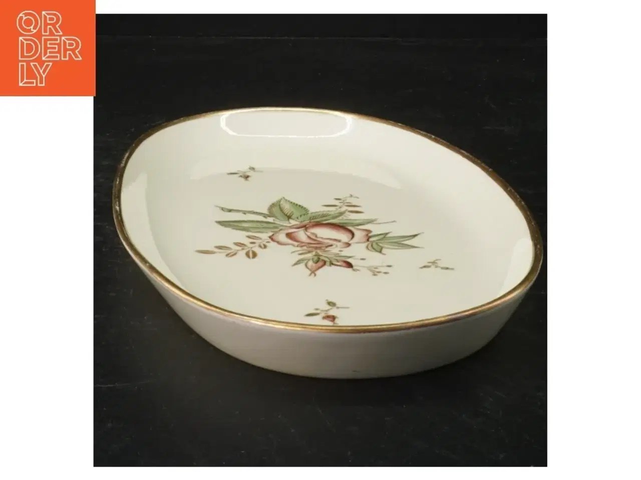 Billede 3 - Porcelænsfad med blomstermotiv fra B&G (str. 28 x 16 cm)