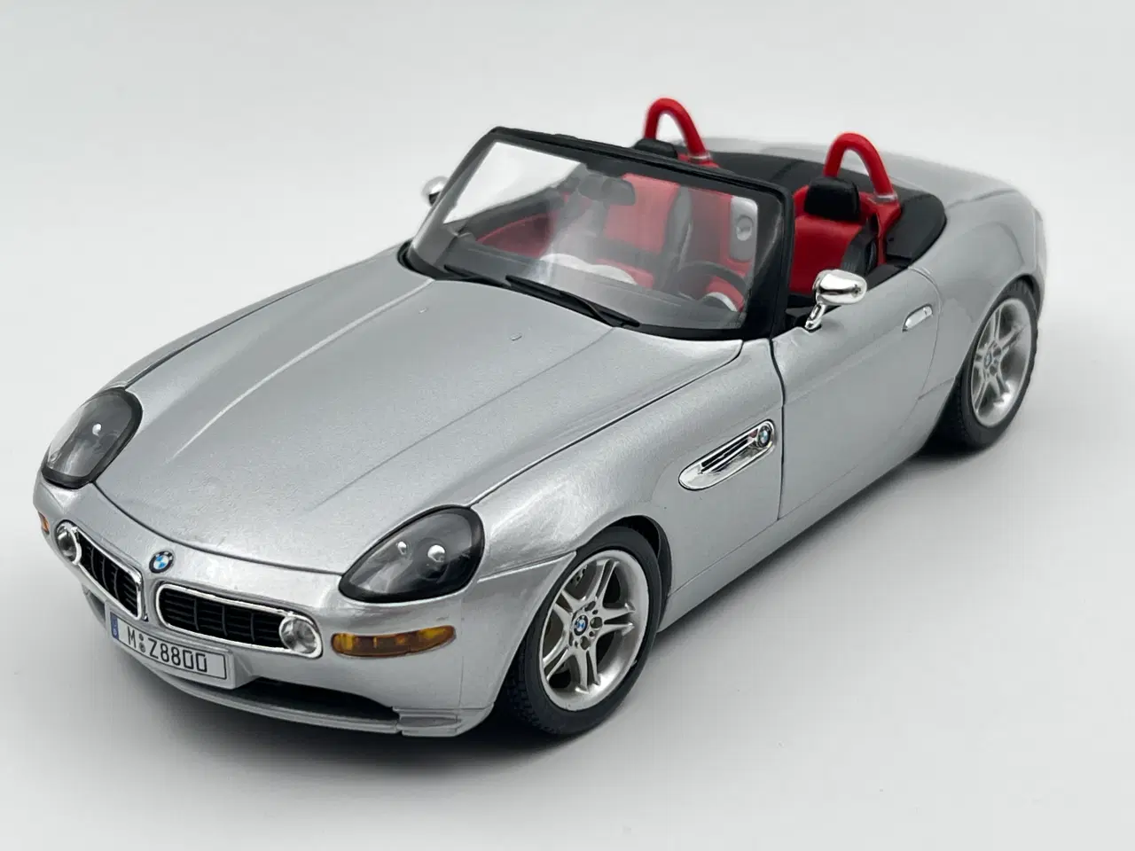 Billede 2 - 1998 BMW Z8 Roadster e52 - 1:18