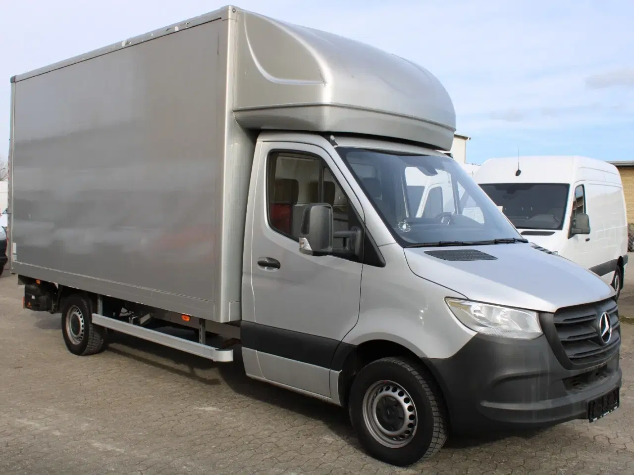 Billede 2 - Mercedes Sprinter 317 2,0 CDi A3 Alukasse m/lift aut. RWD