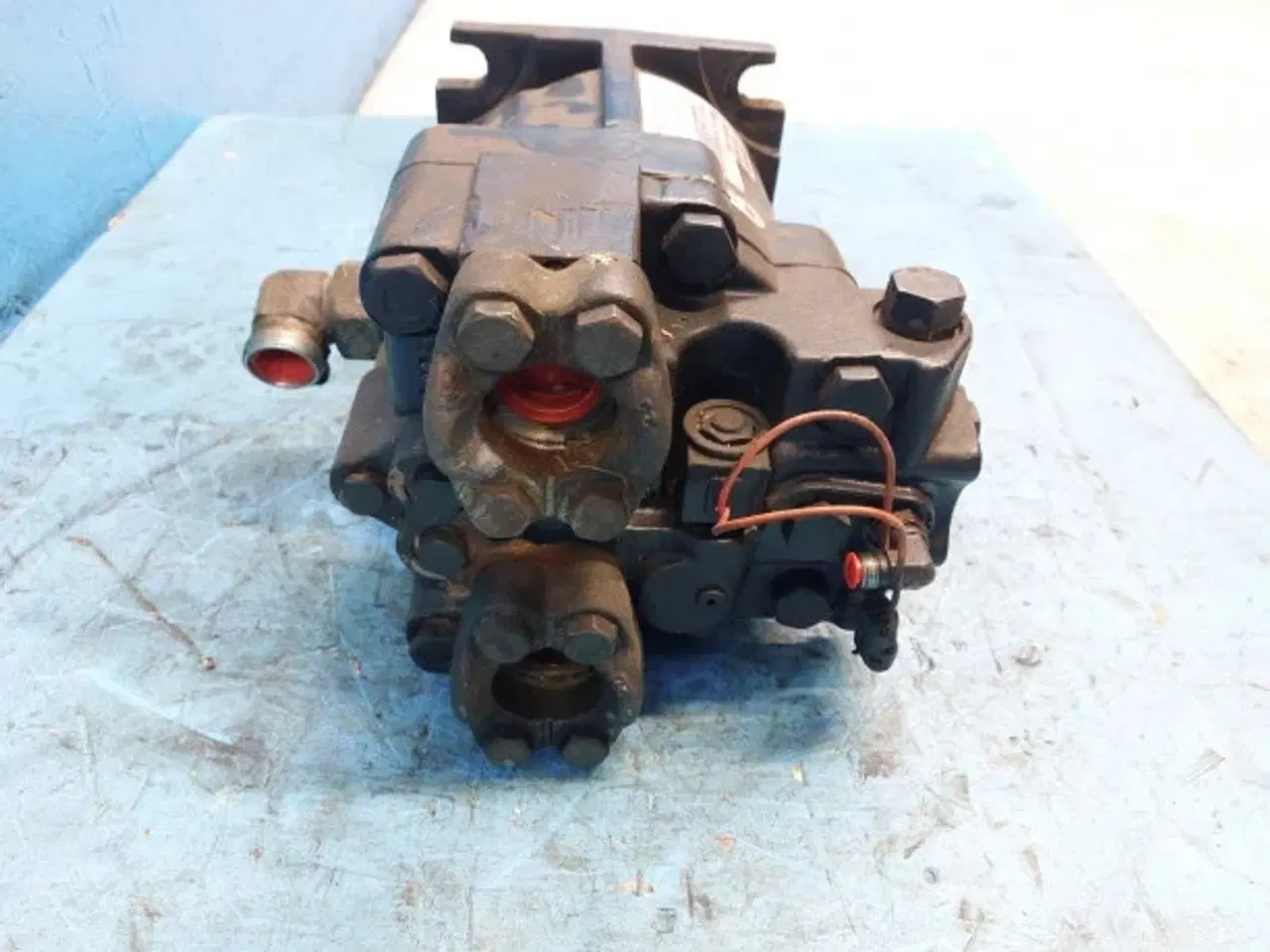 Billede 15 - New Holland CR9080 Hydrostat Motor 84819681