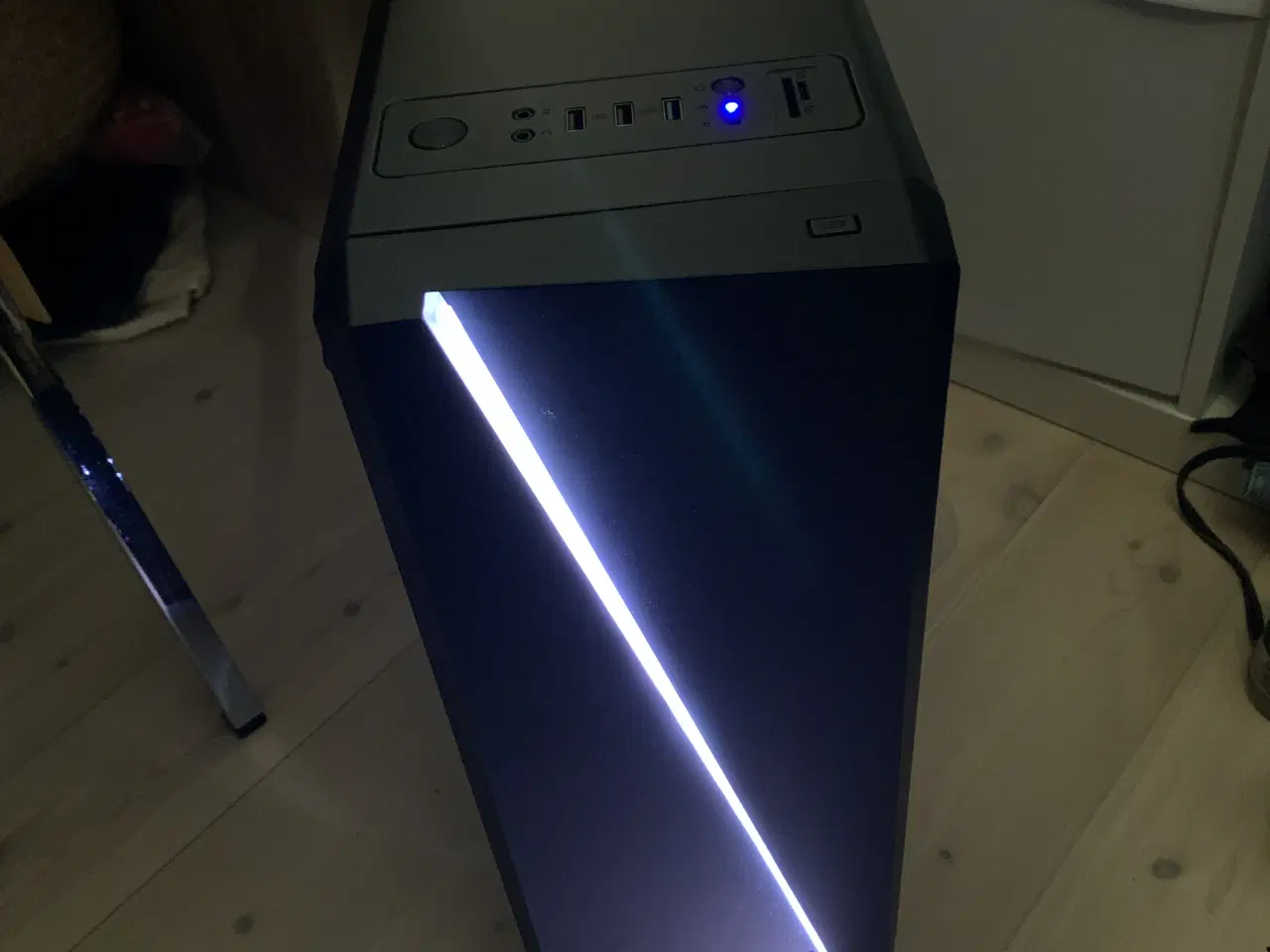 Billede 4 - Stationær computer med keyboard og skærm sælges