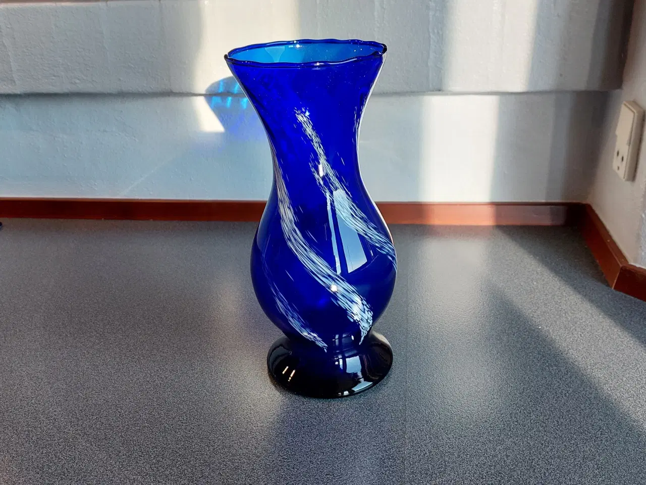 Billede 1 - Stor koboltblå vase