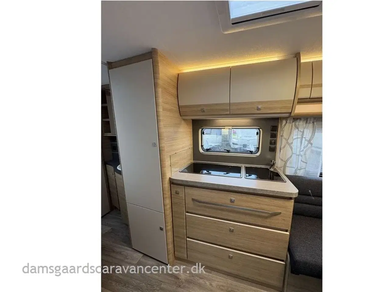 Billede 12 - 2025 - Fendt Bianco Activ 465 SFH   Fransk seng-Truma Combi4E-Gulvtemperering