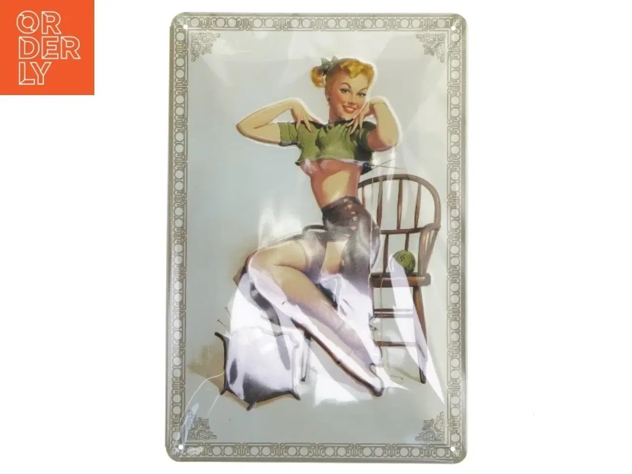 Billede 1 - Retro metalplakat med pin-up motiv (str. 30x20 cm)