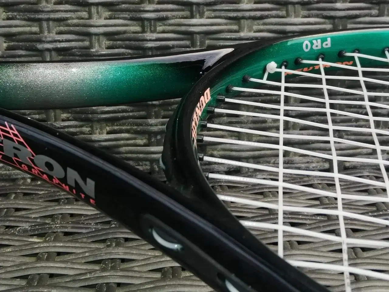 Billede 4 - DUNLOP PRO NEUTRON GRAPHITE, STR. 3, I FLOT STAND