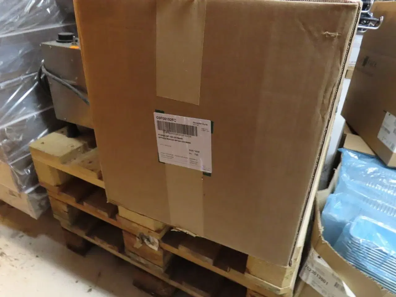 Billede 13 - Div. emballage og donutmaskine