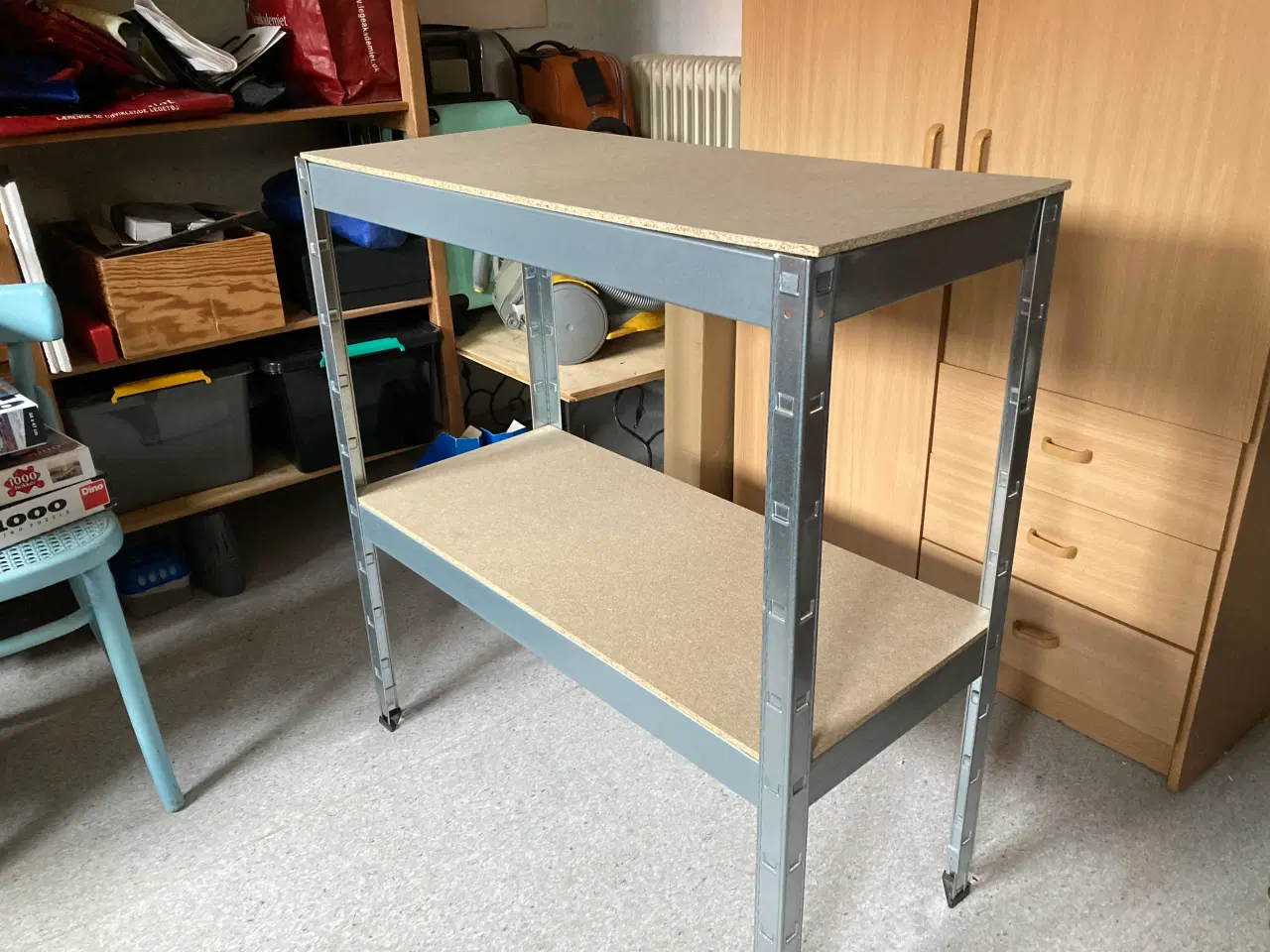 Billede 1 - Stålreol med 2 hylder