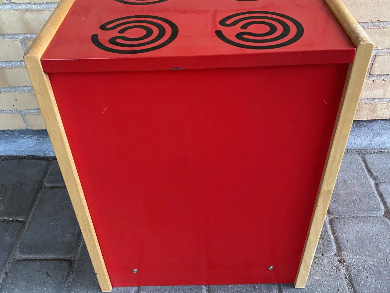 Billede 4 - Børne legekomfur i træ.