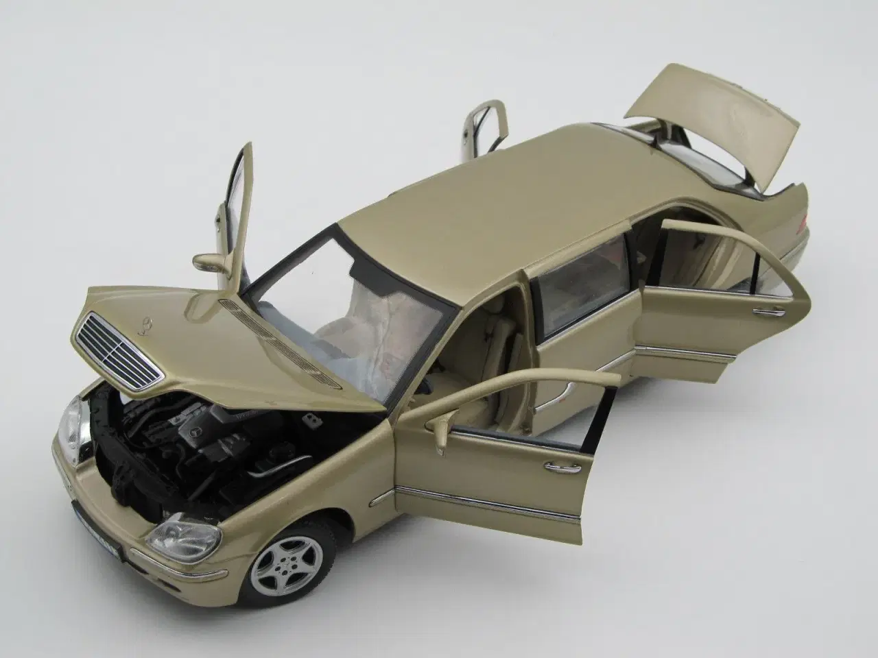 Billede 4 - 1999 Mercedes-Benz S-Klasse 600 Pullman - 1:18 