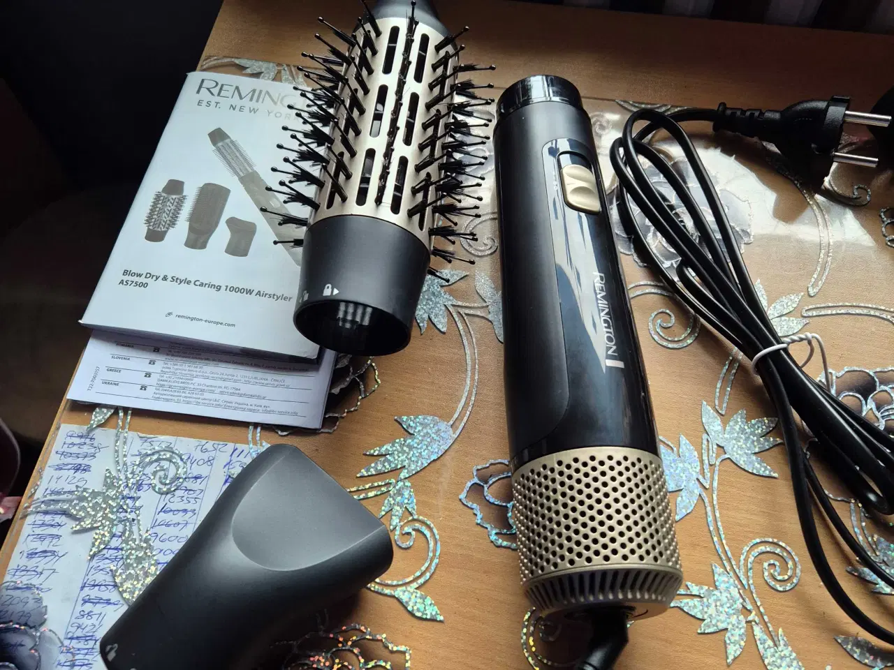 Billede 5 - Remington Airstyler med 4stk tilbehør 