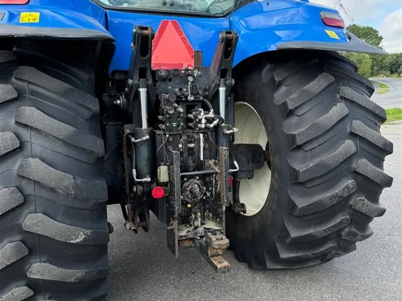 Billede 15 - New Holland T8050 MED AFFJEDRET FORAKSEL!