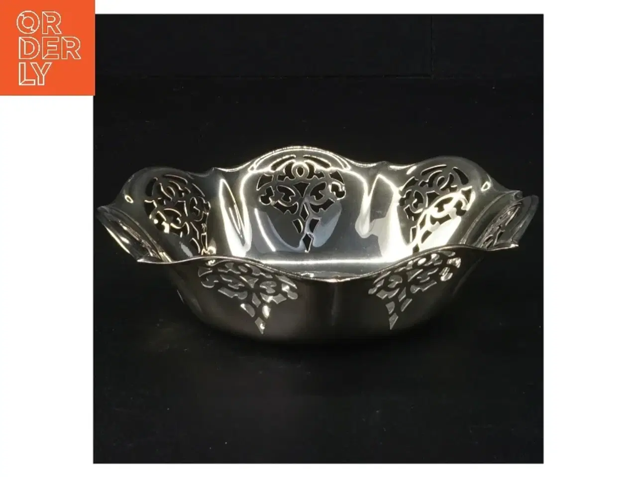 Billede 1 - Sølvfarvet metal bakke (str. 15 x 4 cm)