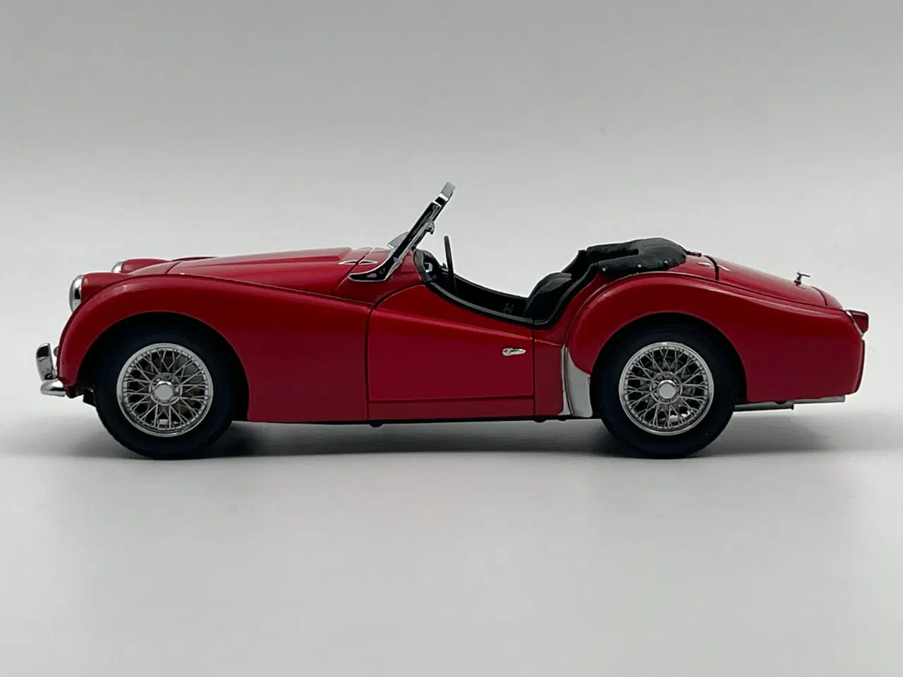 Billede 4 - 1957 Triumph TR3 fra Kyosho - 1:18