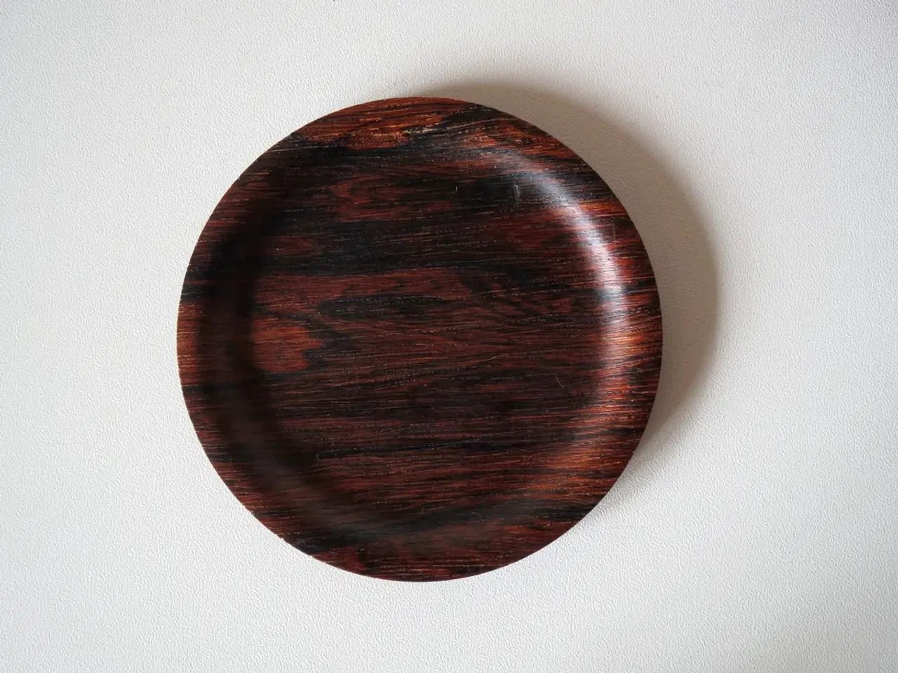 Billede 6 - Mørk træ peberkværn og saltkar med ske - coasters