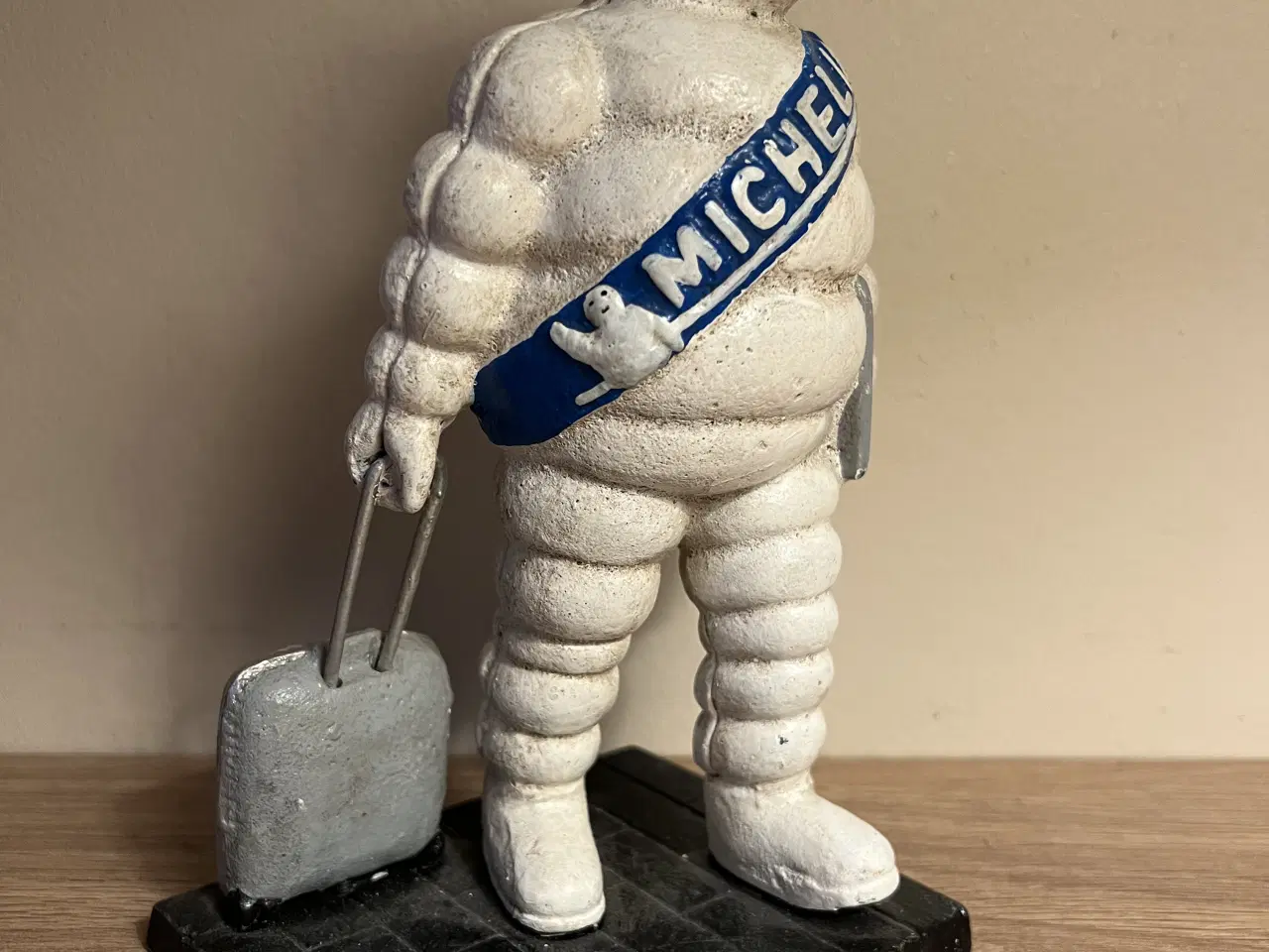 Billede 2 - Flot Michelin mand/sparebøsse i støbejern 