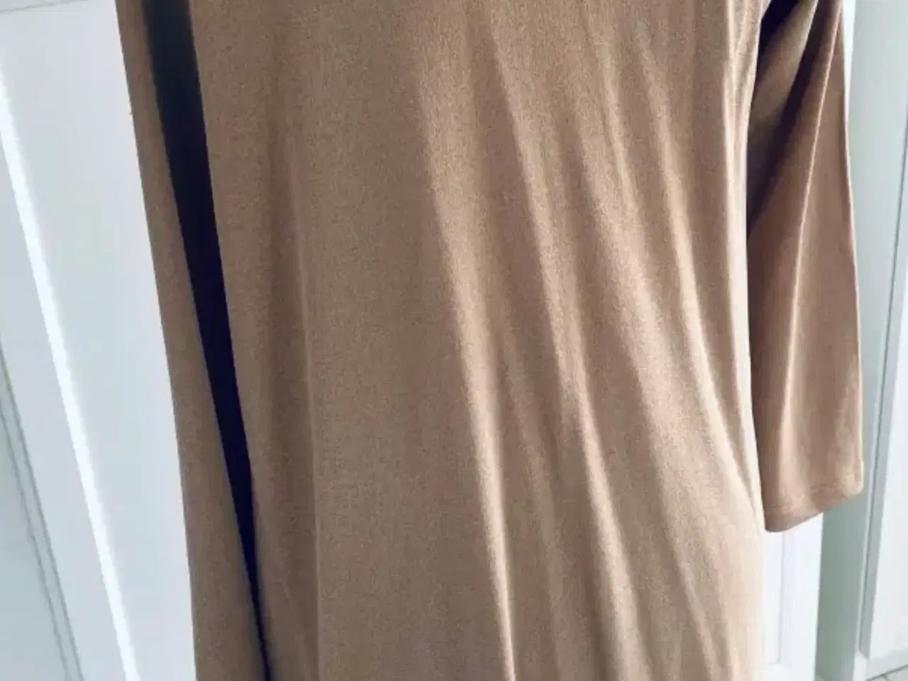 Billede 5 - Sæt fra DNA cardigan + bukse-kjole