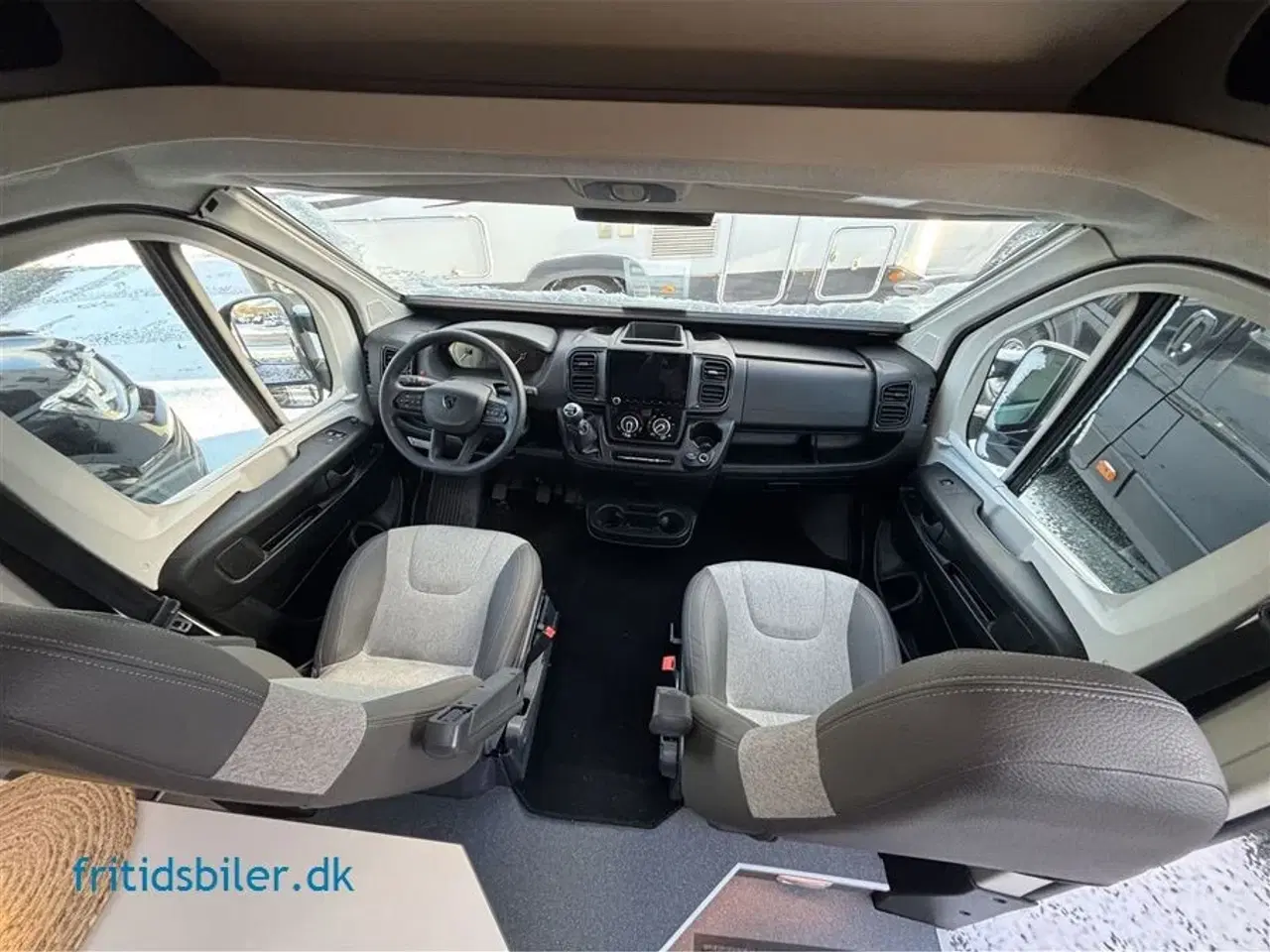 Billede 9 - 2025 - Bravia 636 140 Hk   Nok Danmarks fedeste campervan i en Bravia 636