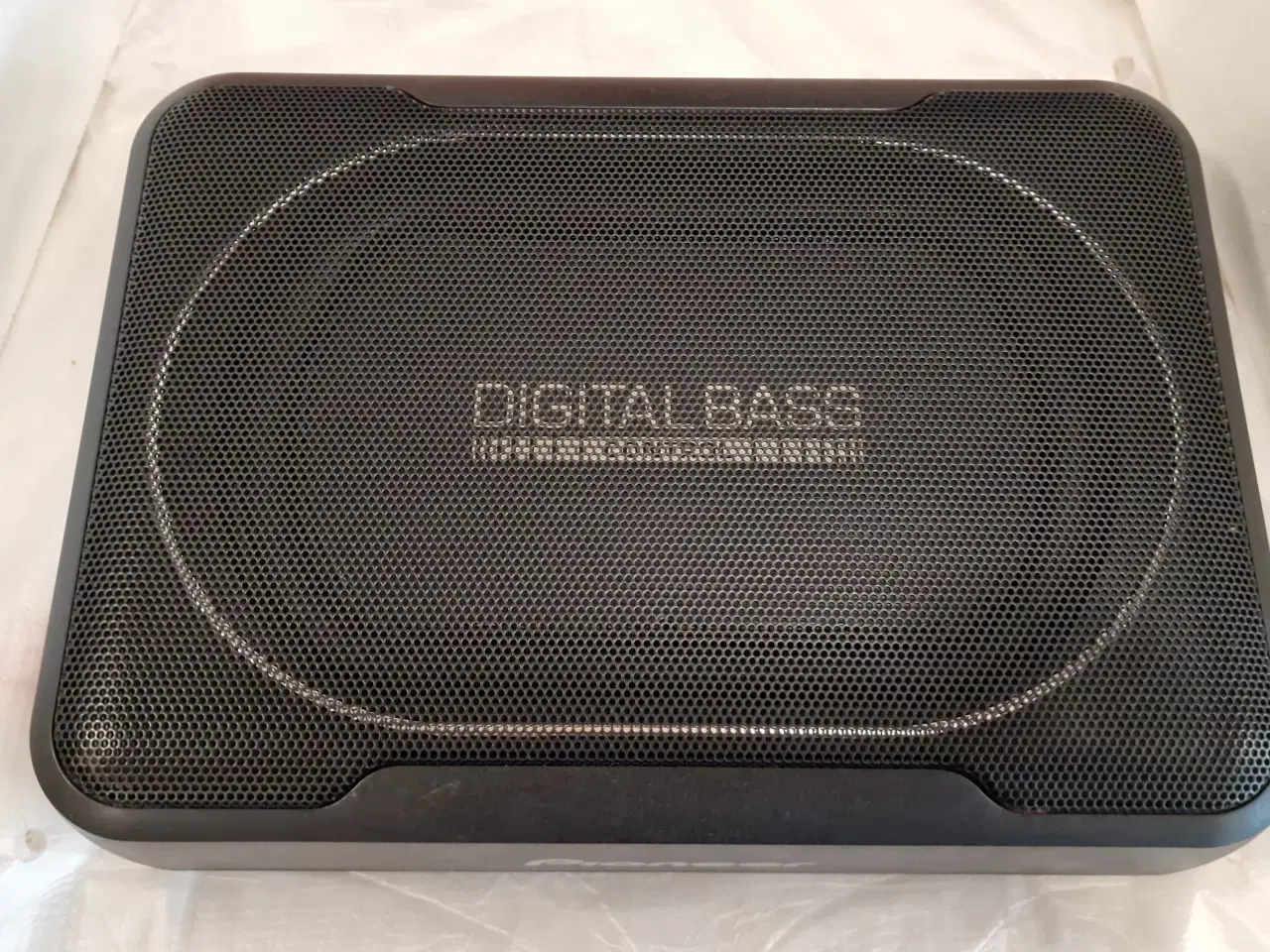 Billede 3 - Pioneer aktiv subwoofer – slim under sæde (160W)