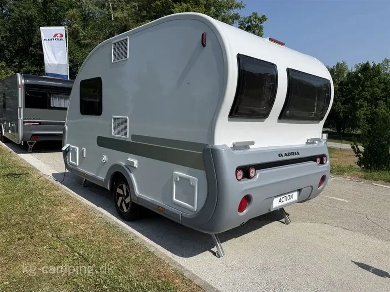 Billede 2 - 2026 - Adria Action 391 LH Classic   2026 Nyhed - kan bestilles med forskelligt fabriksmonteret udstyr.