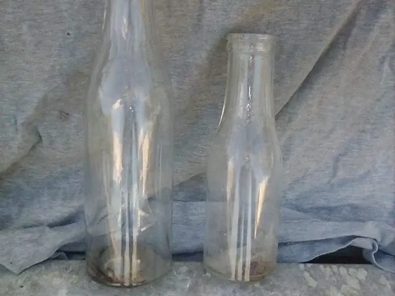 Billede 1 - 4 1 liters og en 0,25 liters DKF mælkeflasker