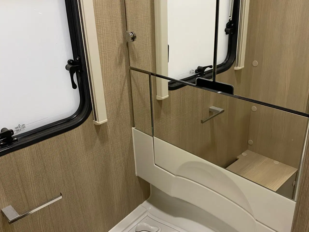 Billede 15 - Adria Adora 593 UP Årg 2016