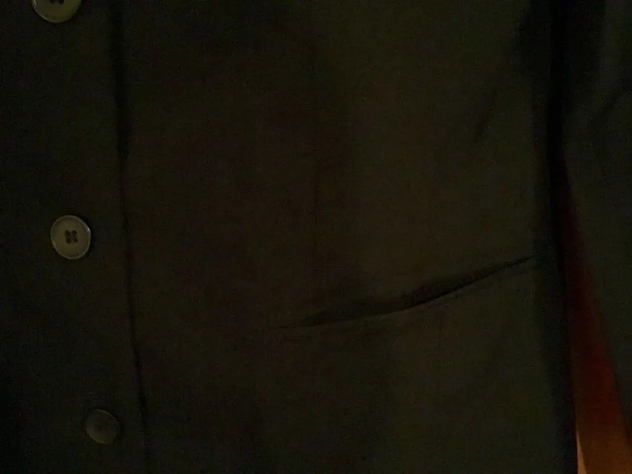 Billede 10 - Lang sort jakke til salg