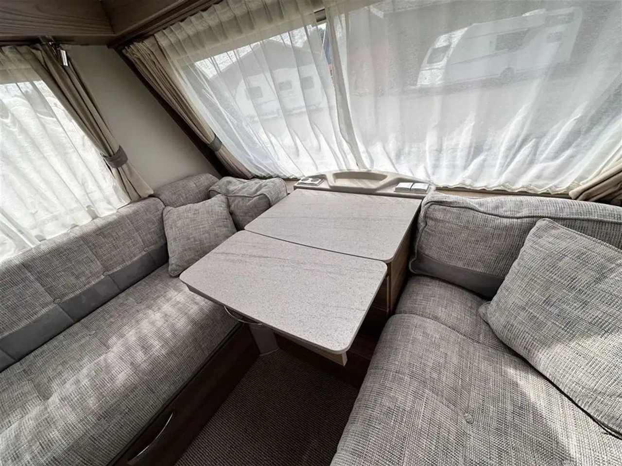 Billede 11 - 2015 - Sprite Alpine Sport 470 CF   Fin campingvogn med fransk seng