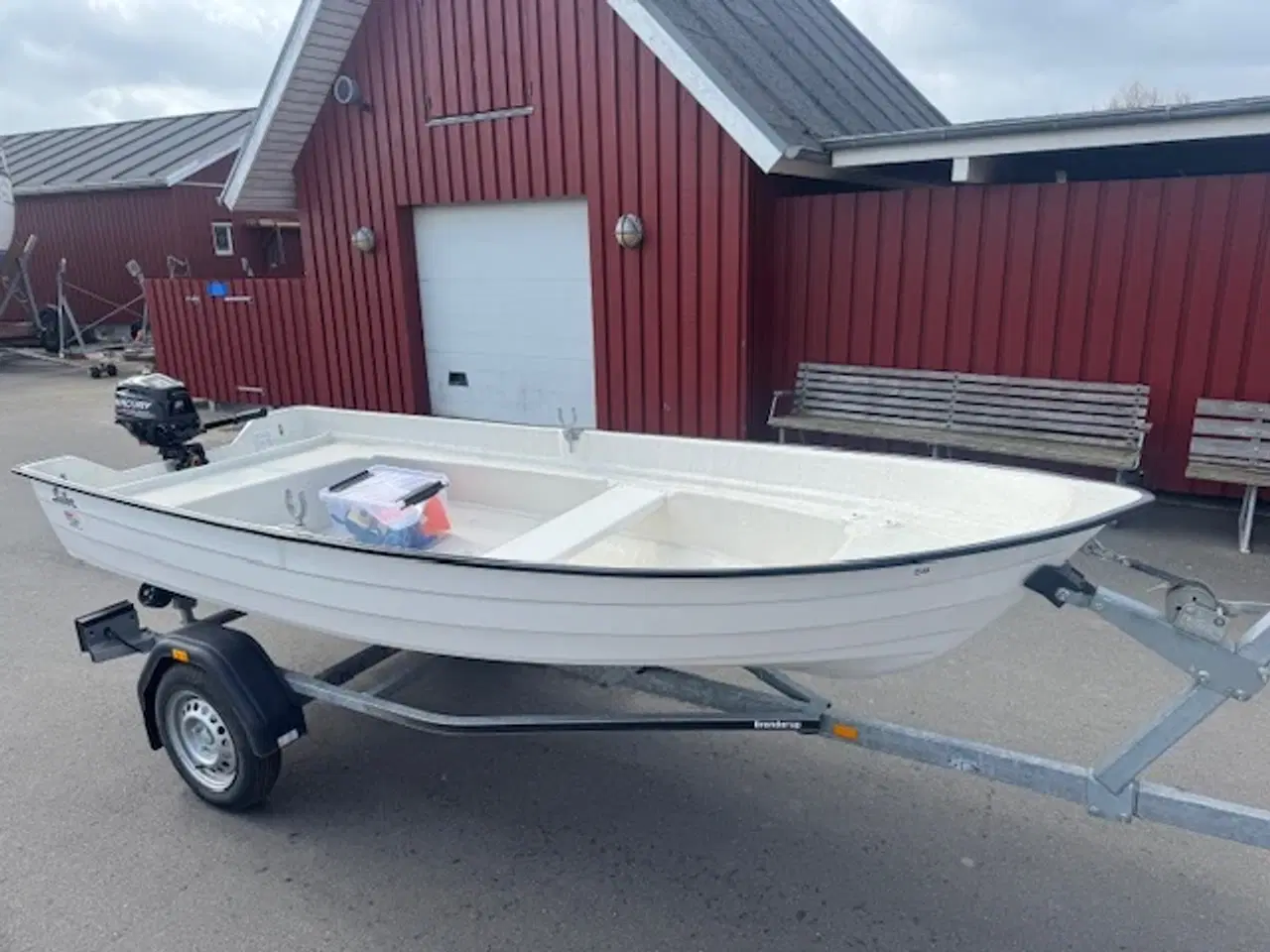 Billede 2 - NY Jolle med 2,5hk 4takt og indreg. trailer