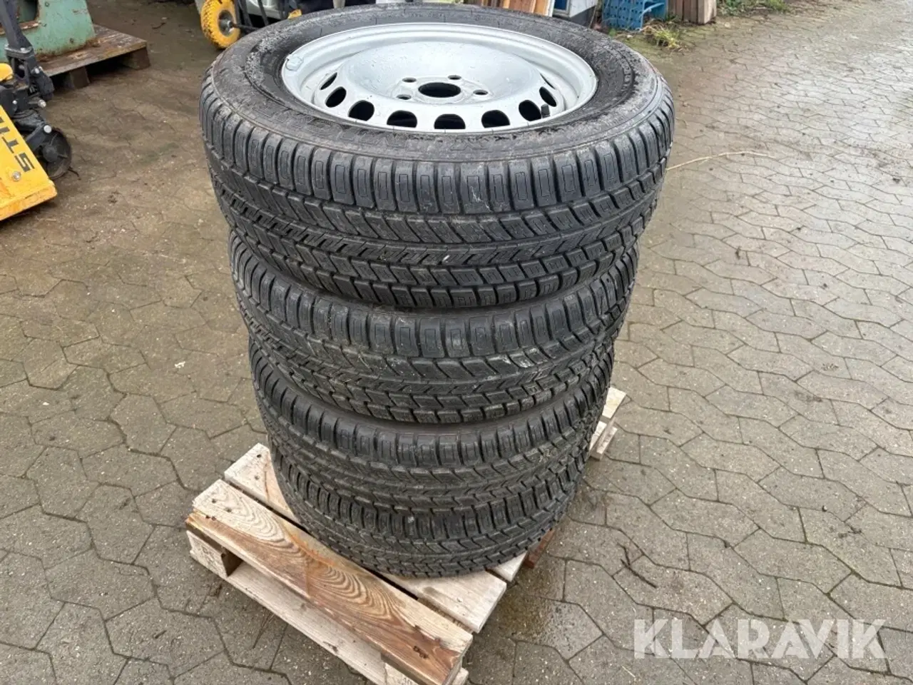 Billede 3 - Sommerdæk på stål fælg Michelin Energi 4 styk