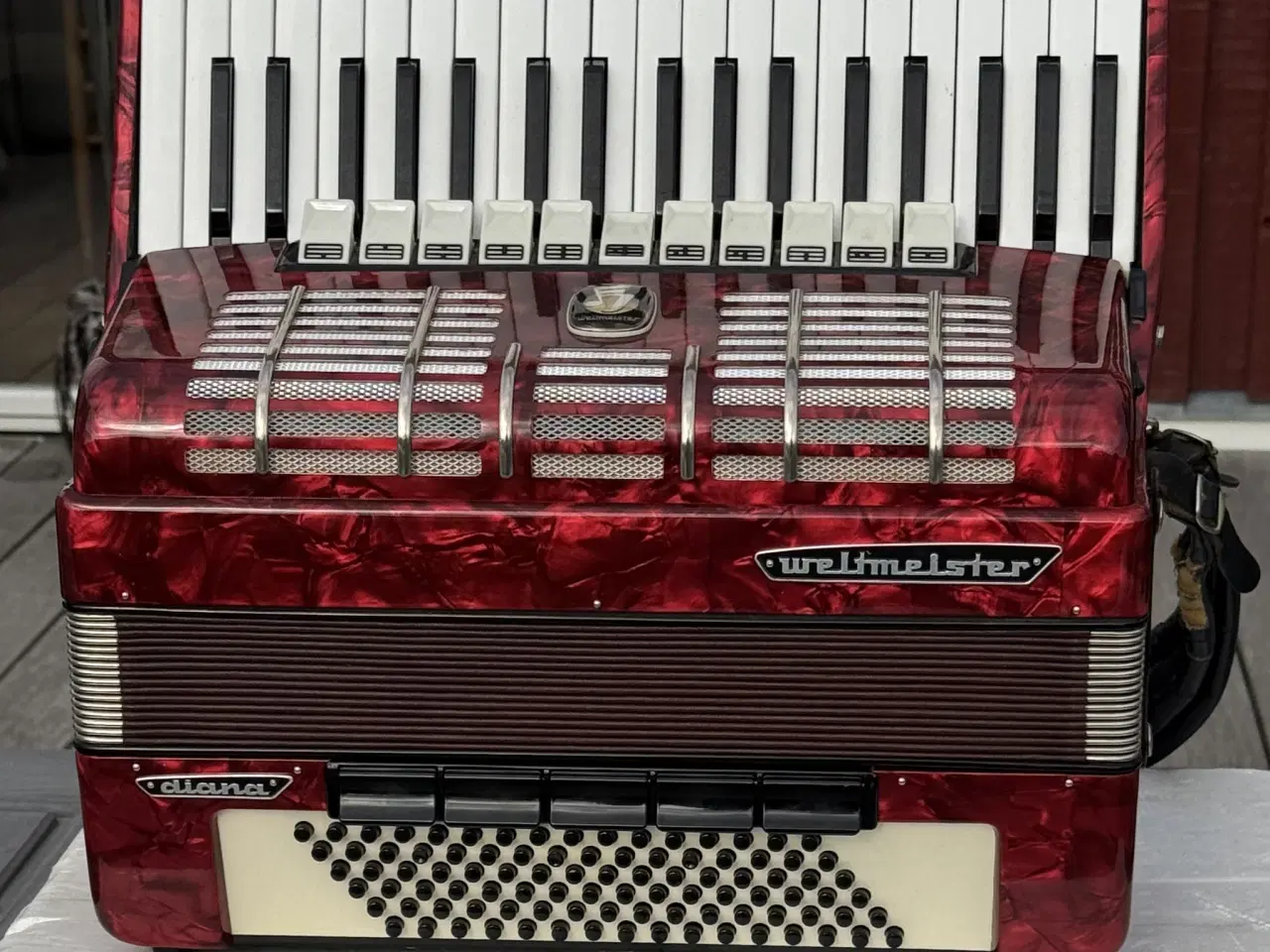 Billede 11 - Flot og velspillende Weltmeister harmonika sælges