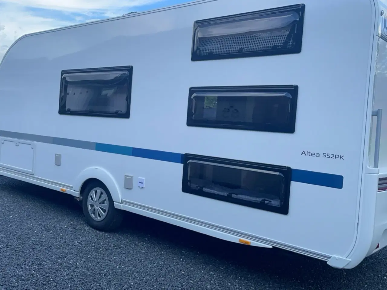 Billede 2 - Adria Altea 552 PK - Næsten ny køjevogn med mover