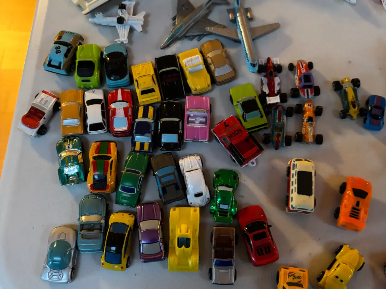 Billede 2 - MicroMachines med Masser af Biler