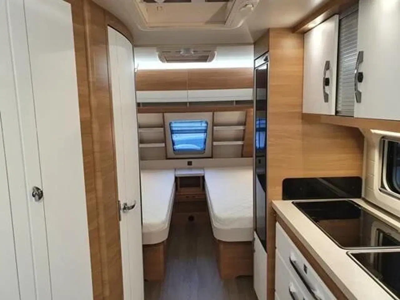 Billede 3 - Hobby DE LUXE 495 UL